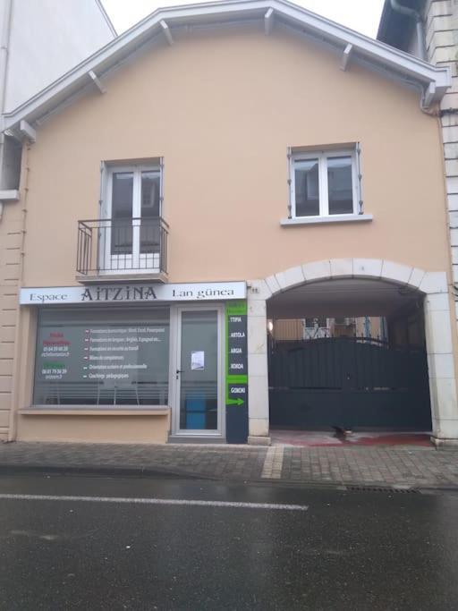 Mauleon Licharre: Au Coeur Du Pays Basque Appartement Buitenkant foto